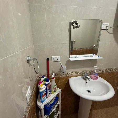 Durres Beach Apartment ホームステイ
